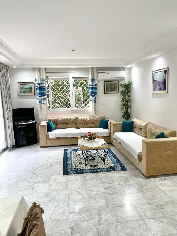 Etage De Villa Avec Jardin, Pres De L'Aireport Et Parking Prive Ariana Bagian luar foto