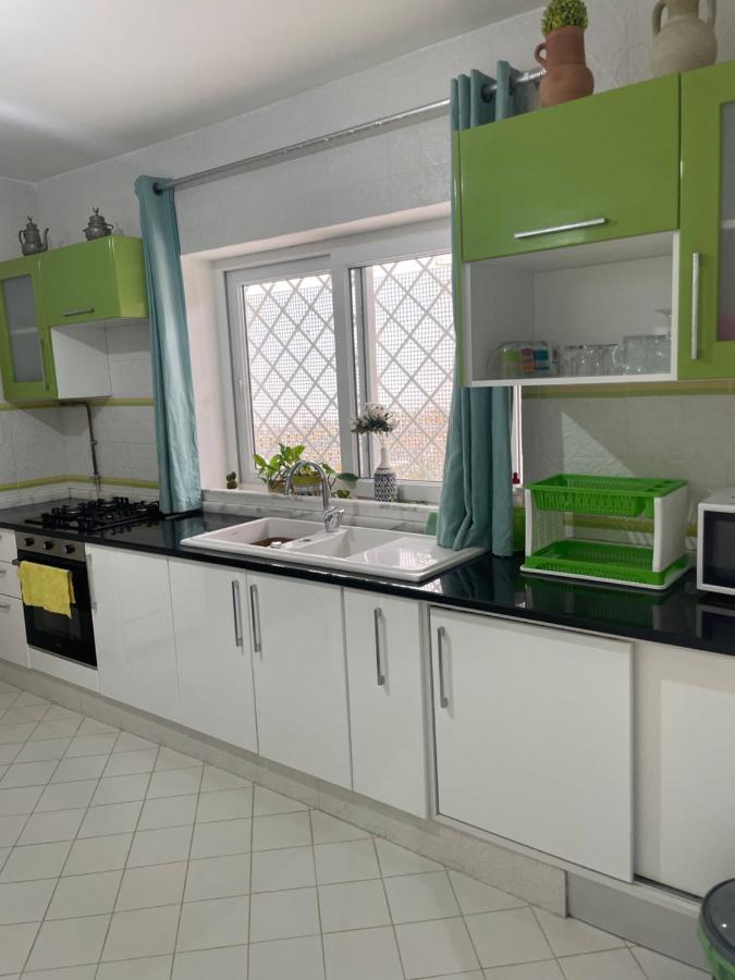 Etage De Villa Avec Jardin, Pres De L'Aireport Et Parking Prive Ariana Bagian luar foto