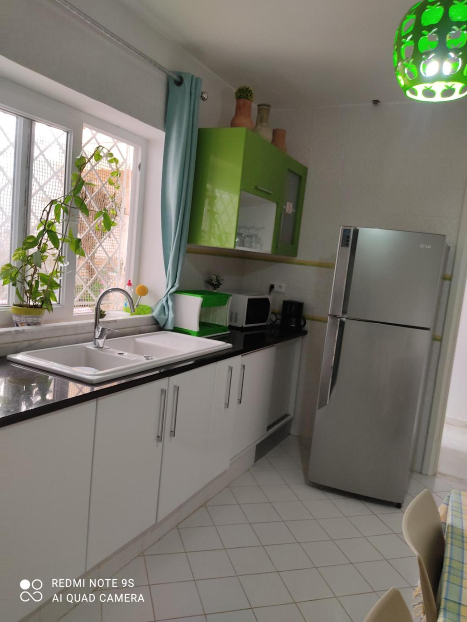Etage De Villa Avec Jardin, Pres De L'Aireport Et Parking Prive Ariana Bagian luar foto