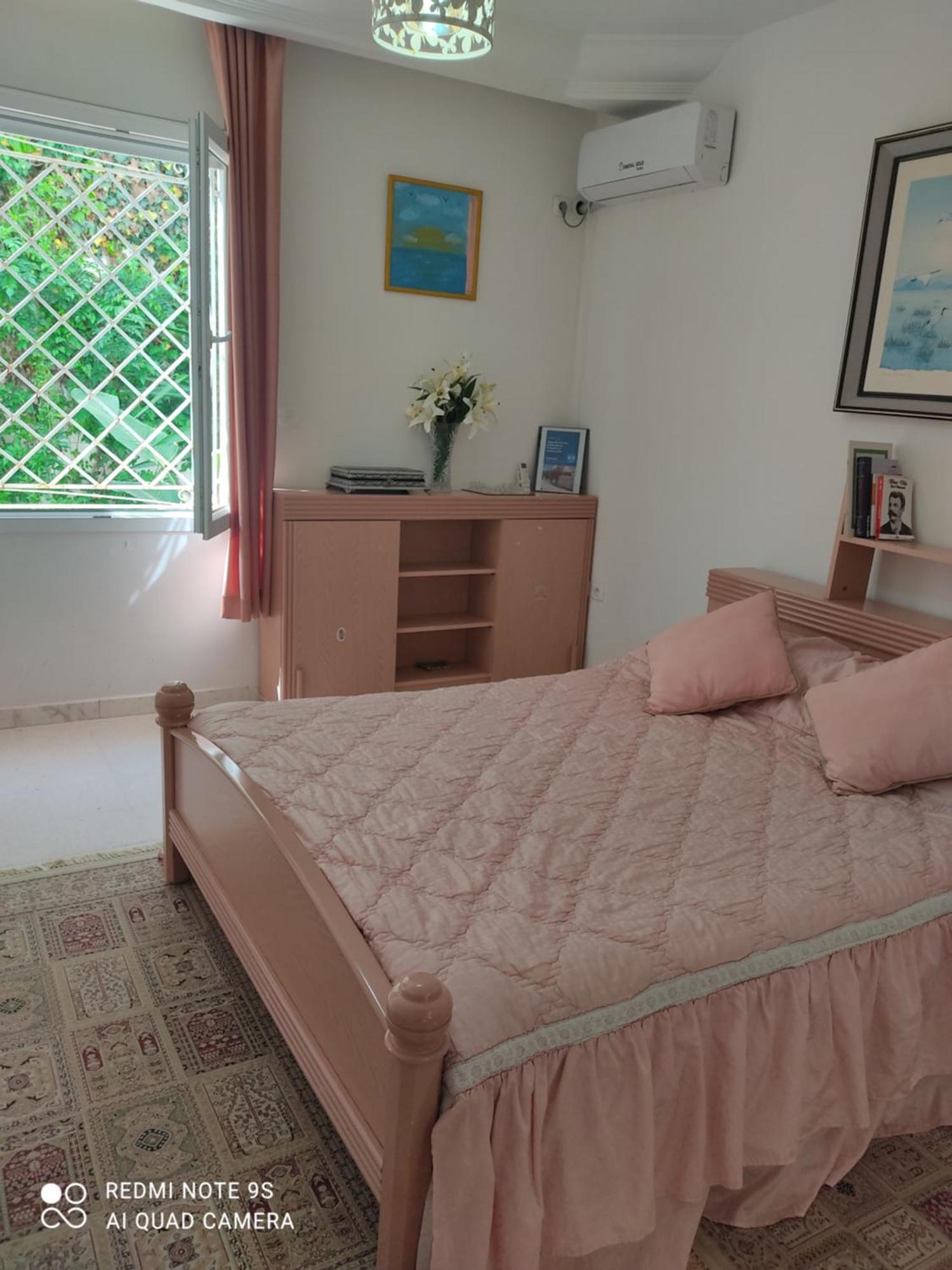 Etage De Villa Avec Jardin, Pres De L'Aireport Et Parking Prive Ariana Bagian luar foto