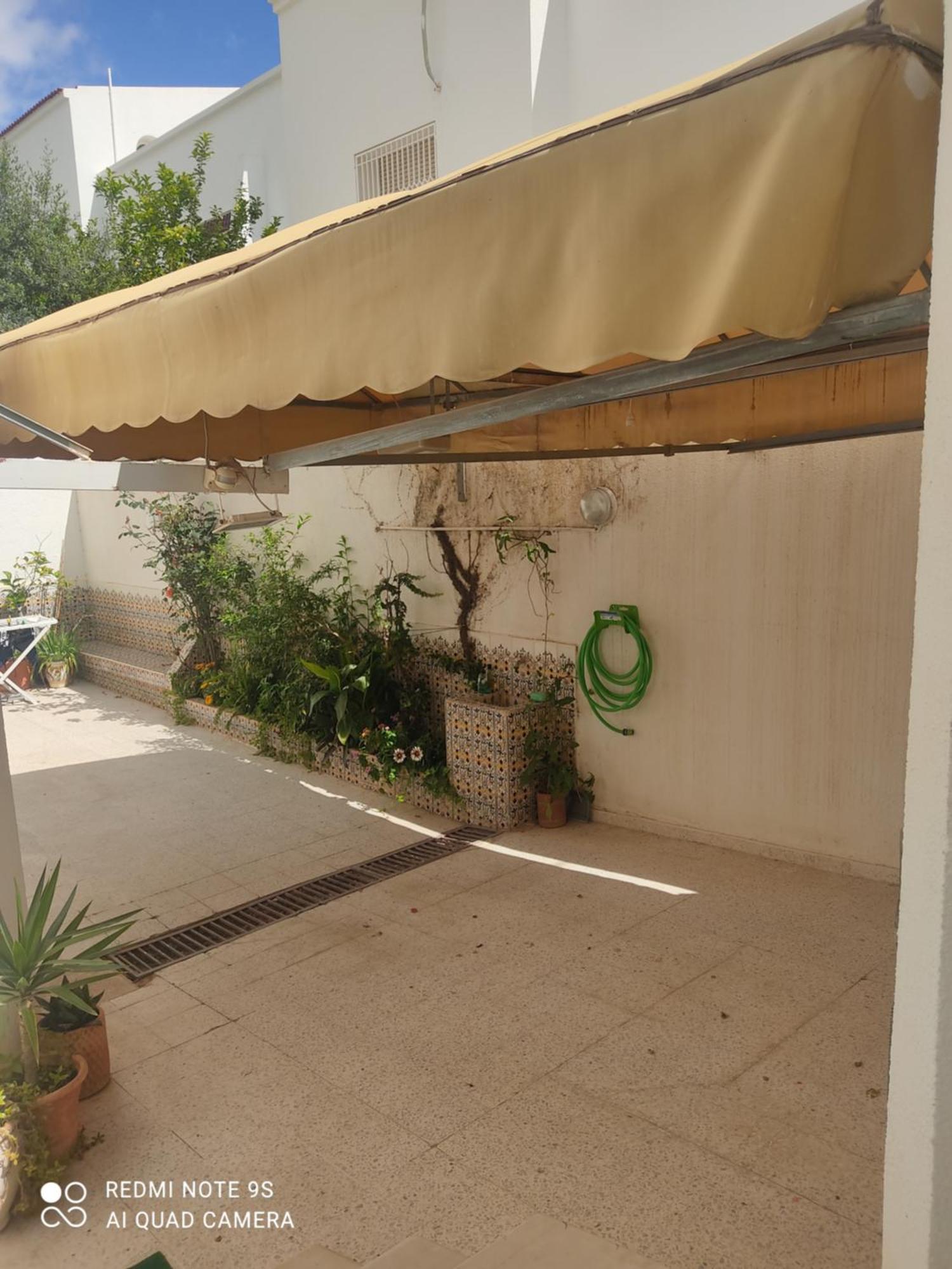 Etage De Villa Avec Jardin, Pres De L'Aireport Et Parking Prive Ariana Bagian luar foto