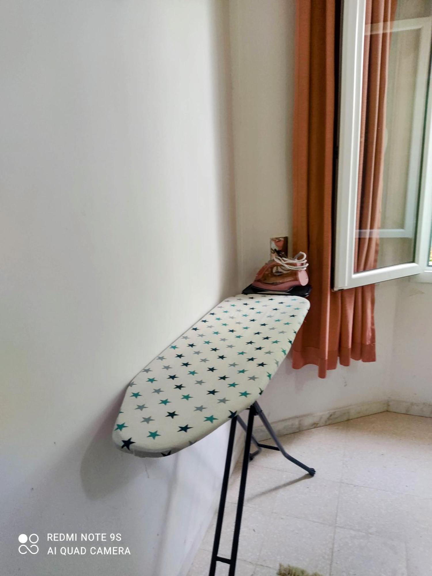 Etage De Villa Avec Jardin, Pres De L'Aireport Et Parking Prive Ariana Bagian luar foto